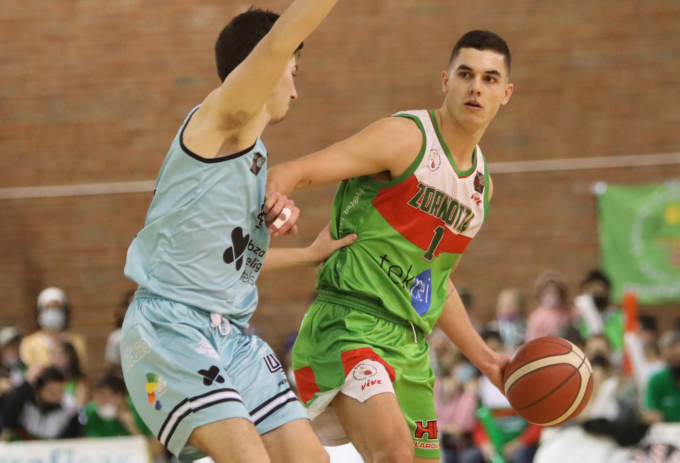 Fotos: El Zornotza se lleva su primera Copa Leb Plata