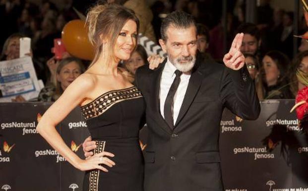 Antonio Banderas y Nicole Kimpel en 2017 antes de recibir la Biznaga de Oro Honorífica del Festival de Málaga en su 20 edición.