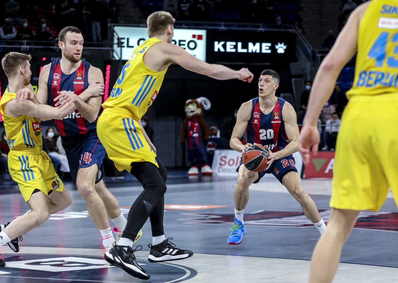 Fotos: Las mejores imágenes del Baskonia - Alba Berlín