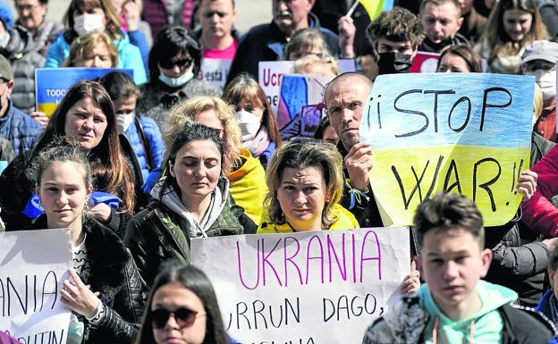 Ayudas Ucrania: cómo hacer donativos desde tu móvil