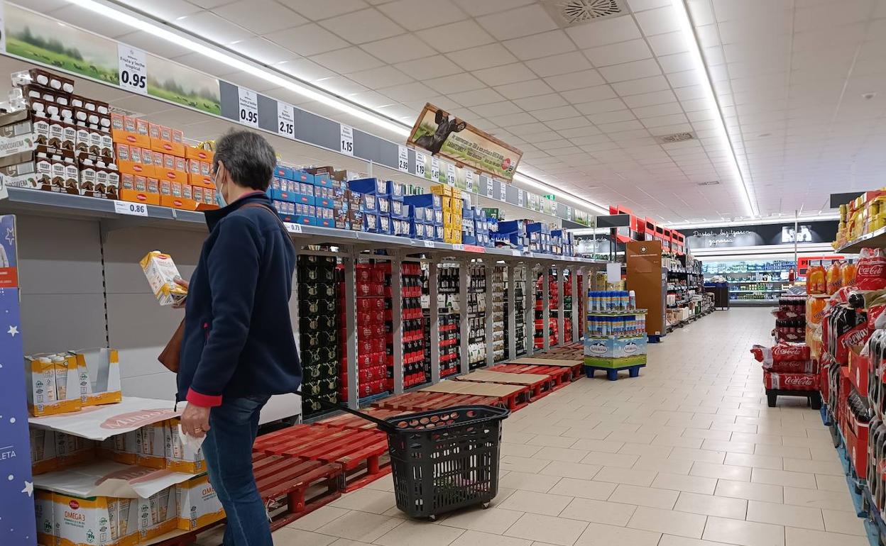 Los supermercados han acusado la falta de algunos productos, como la leche. 