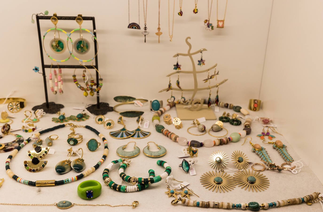 Fotos: Los pendientes de Paula Echevarria o Jennifer López están en esta tienda de Bilbao