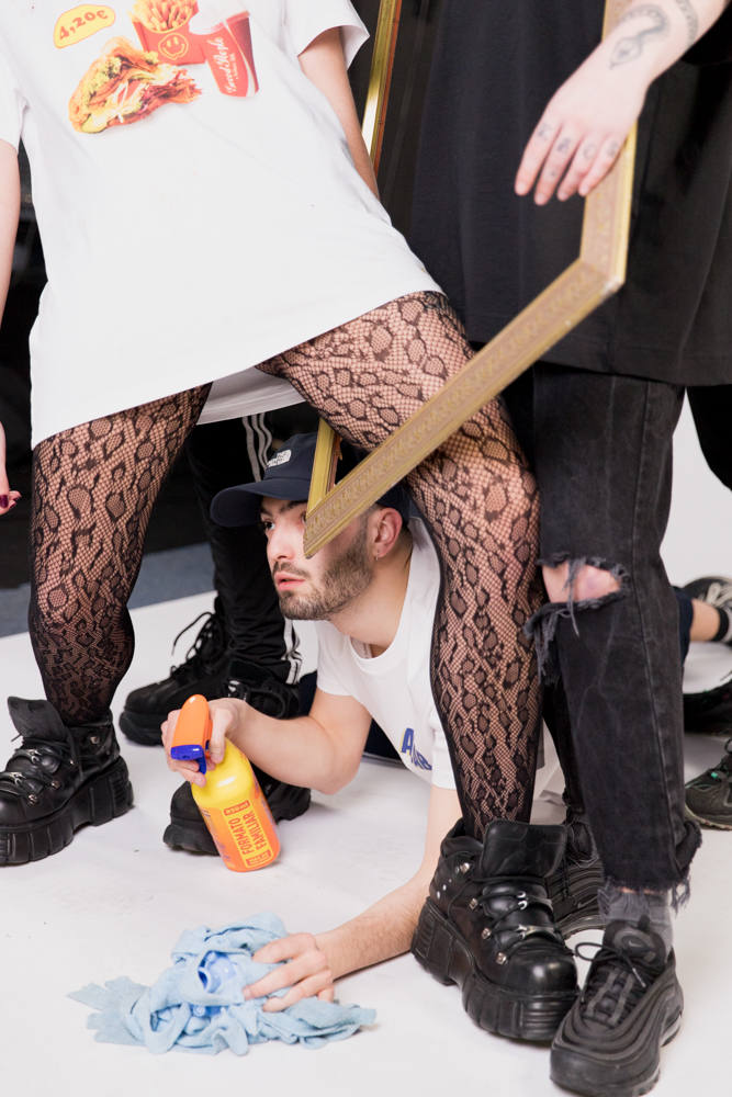 Fotos: Dos ingenieros bilbaínos crean la ropa que no te pondrías para la comunión de tu hijo