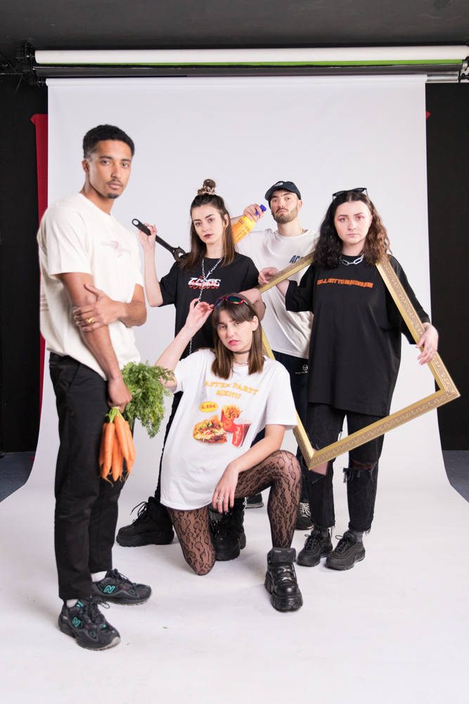 Fotos: Dos ingenieros bilbaínos crean la ropa que no te pondrías para la comunión de tu hijo