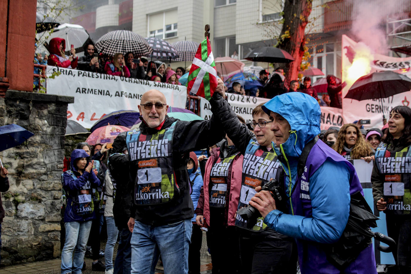 Fotos: Búscate en la etapa de la Korrika en Amurrio