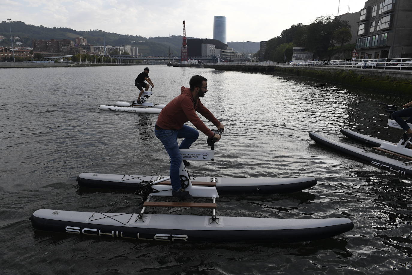 Las bicicletas acuñaticas se podrán disfrutar en el embalse de Urrunaga del 14 al 18 de abril. 