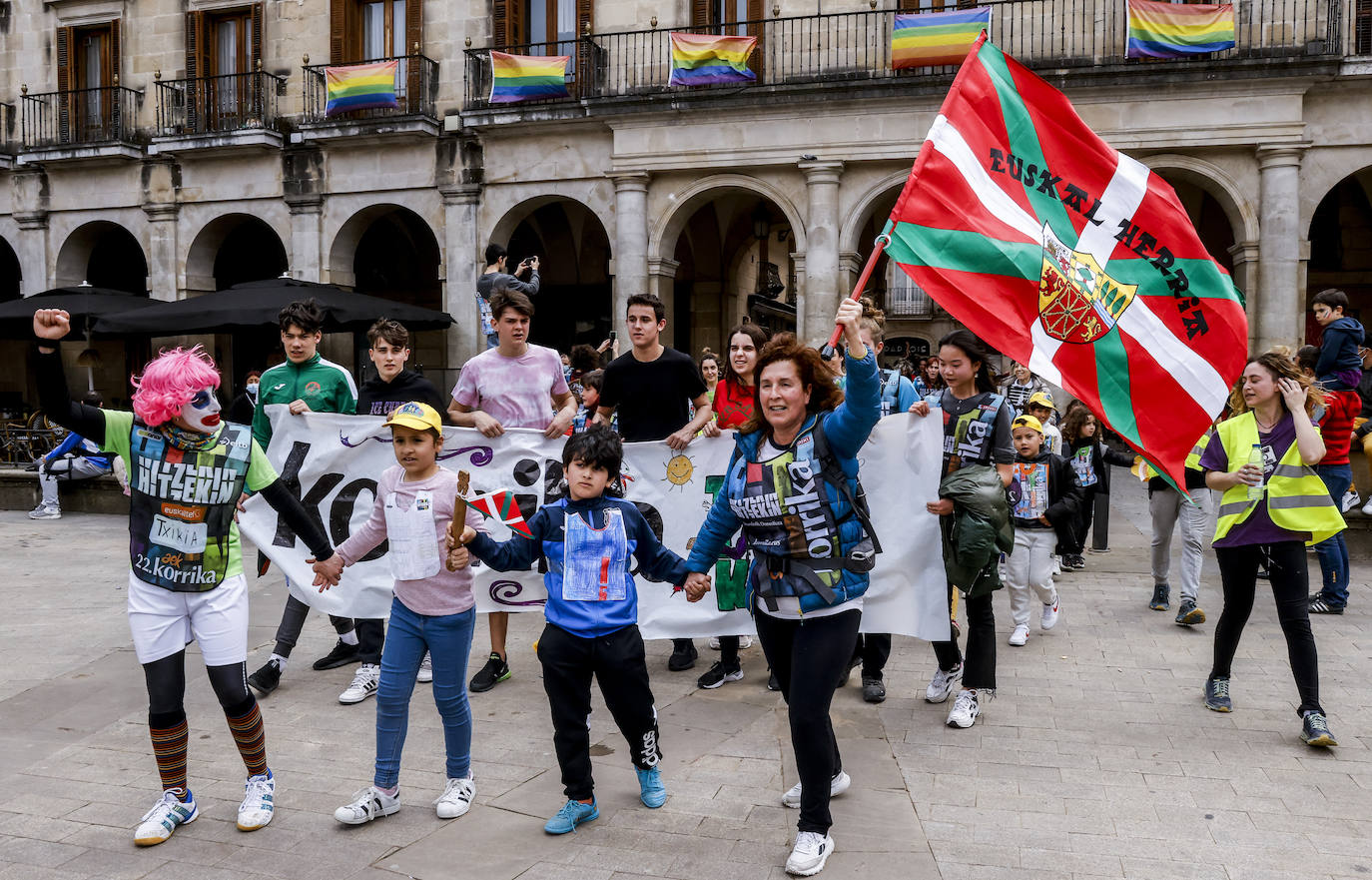 Fotos: Las mejores imágenes de la Korrika Txikia en Vitoria