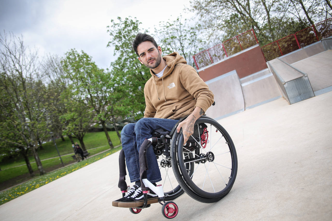 Fotos: La vida en silla de ruedas de Ander Arteagabeitia: su amor, sus aficiones, sus ilusiones...