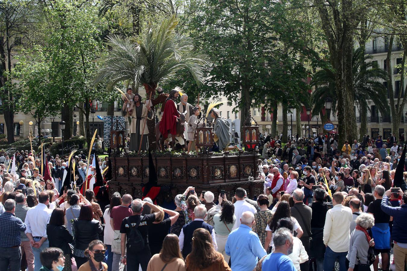 Fotos: La procesión del Borriquito triunfa en Bilbao