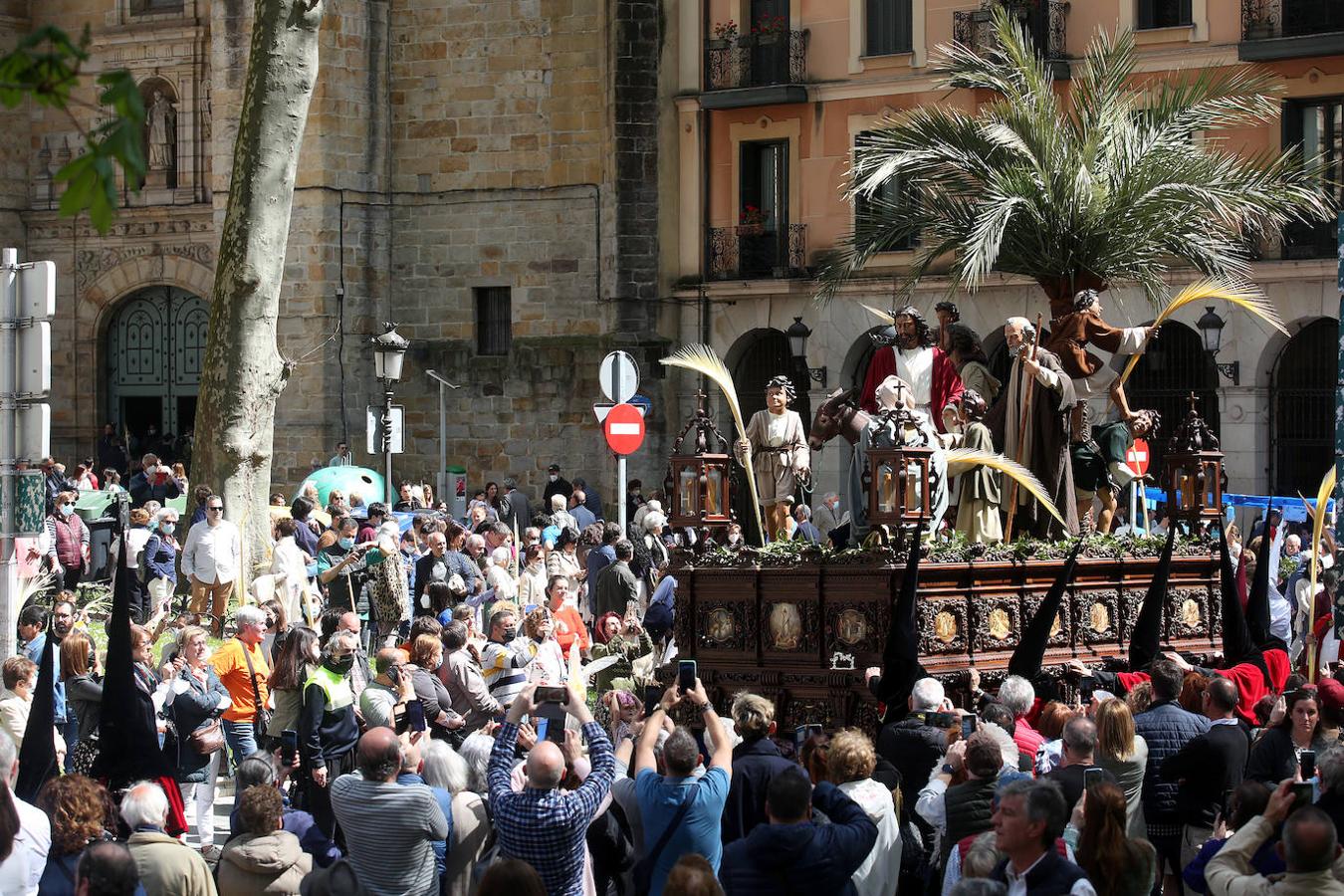 Fotos: La procesión del Borriquito triunfa en Bilbao