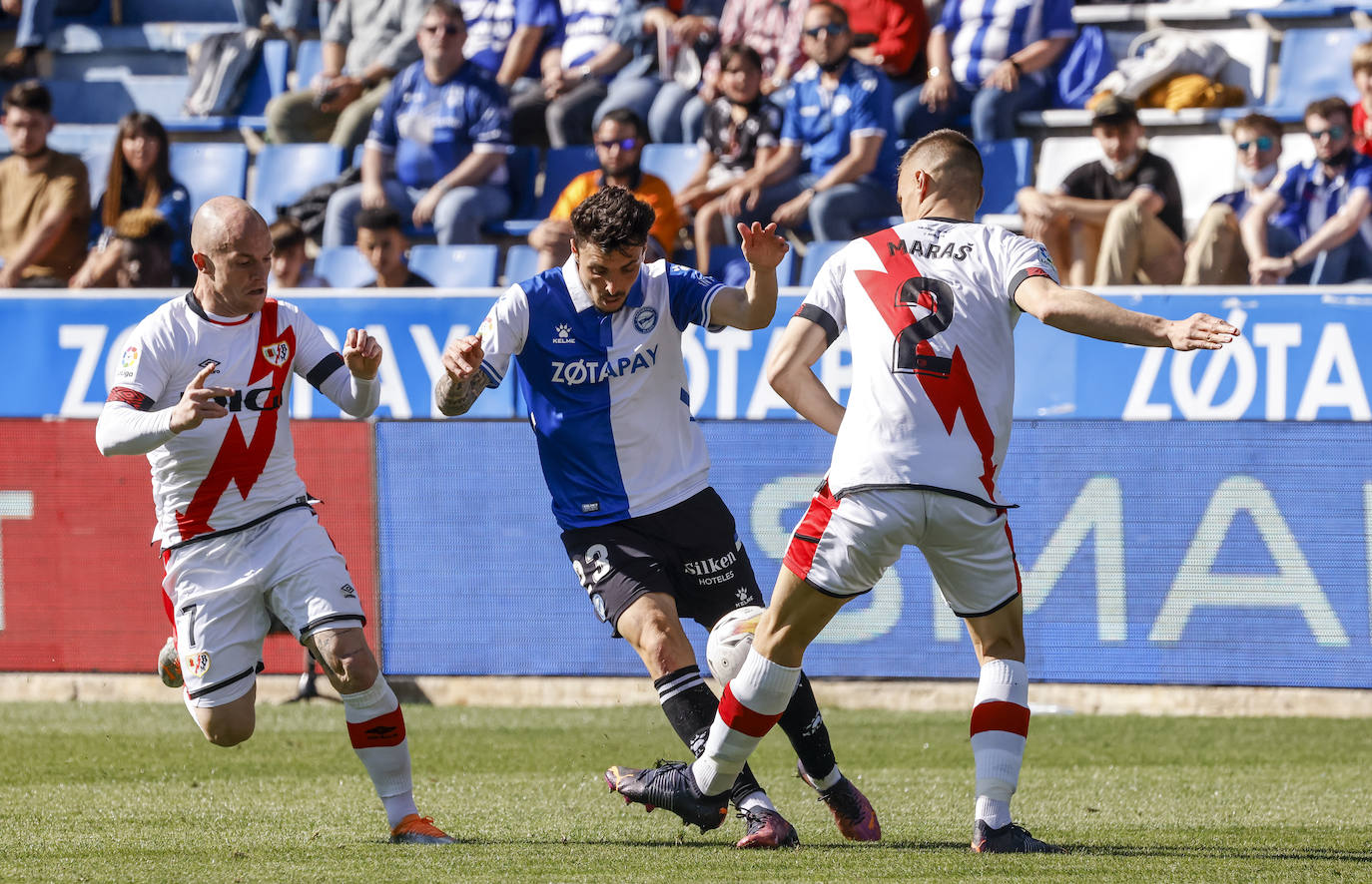 Fotos: Las mejores imágenes del Alavés-Rayo Vallecano
