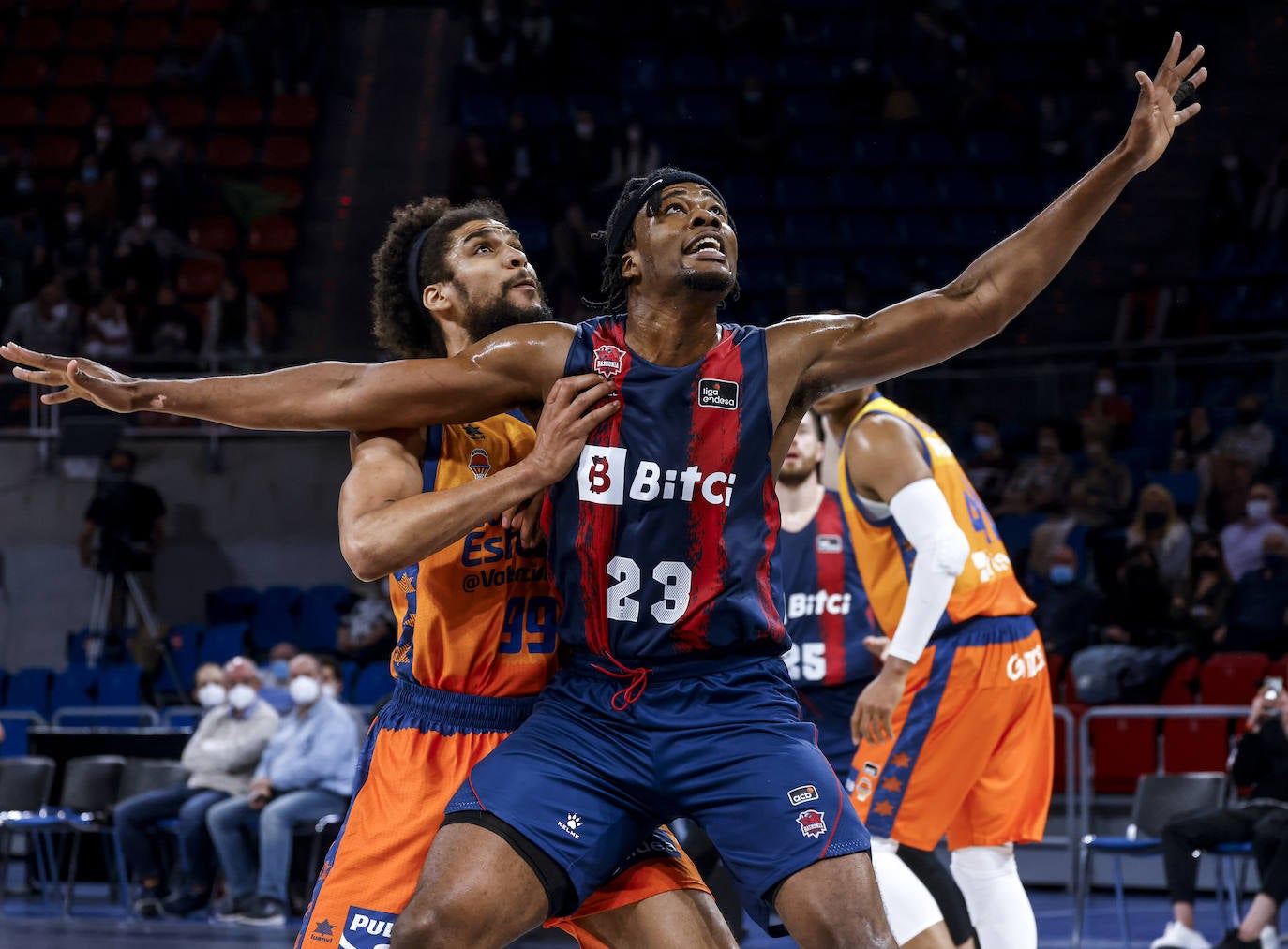Fotos: Las mejores imágenes del Baskonia-Valencia
