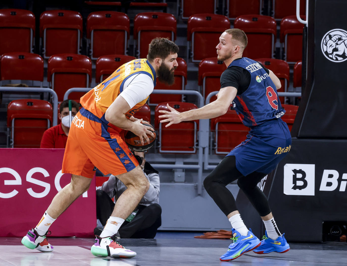 Fotos: Las mejores imágenes del Baskonia-Valencia