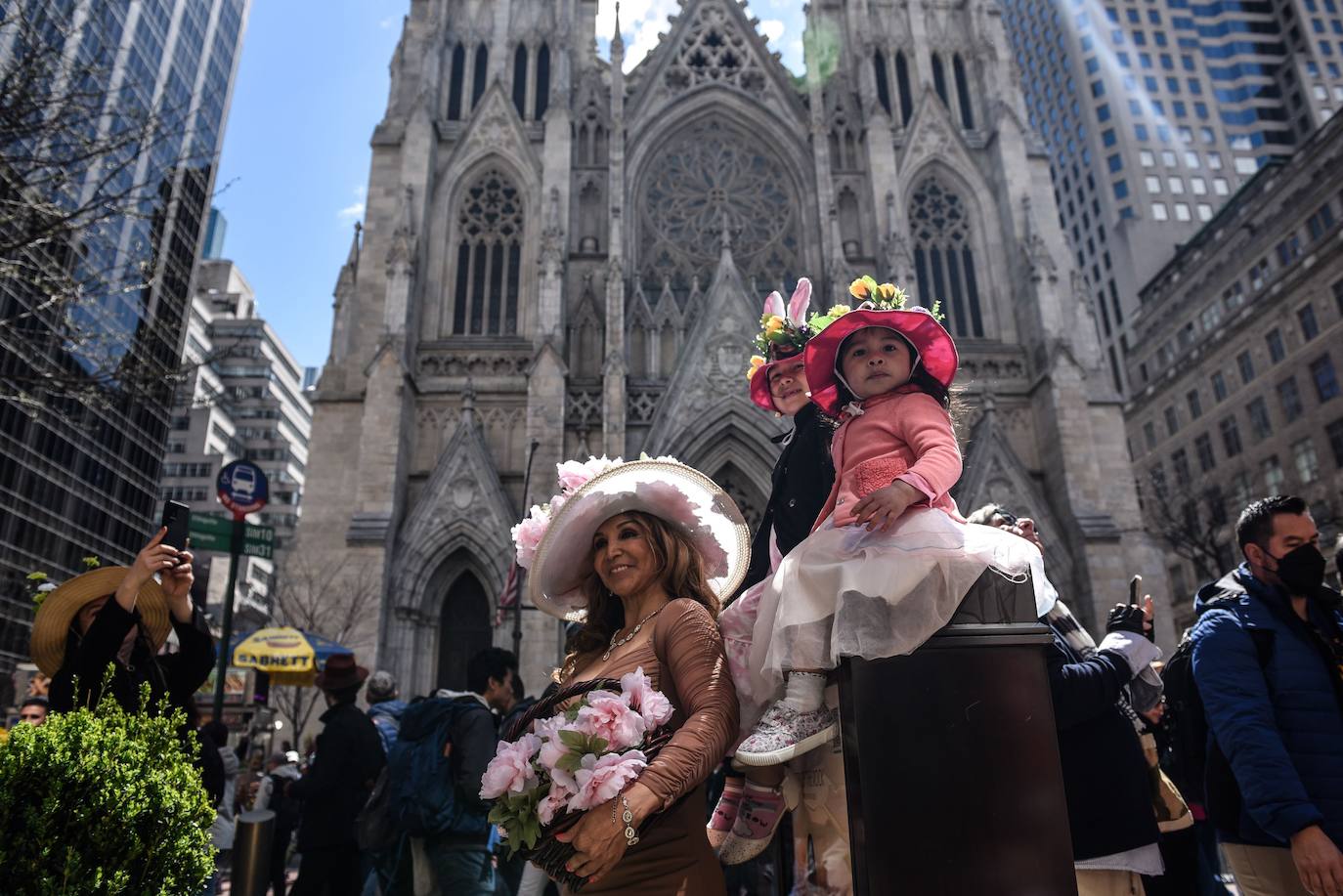 Fotos: Los sombreros imposibles del desfile de Pascua en Nueva York