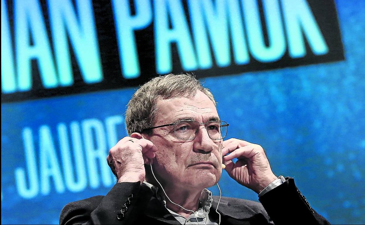 Orhan Pamuk, ayer en Bilbao. 