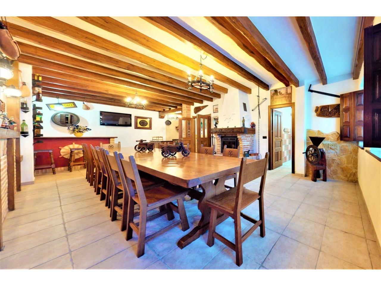 Entre dos culturas en Dima