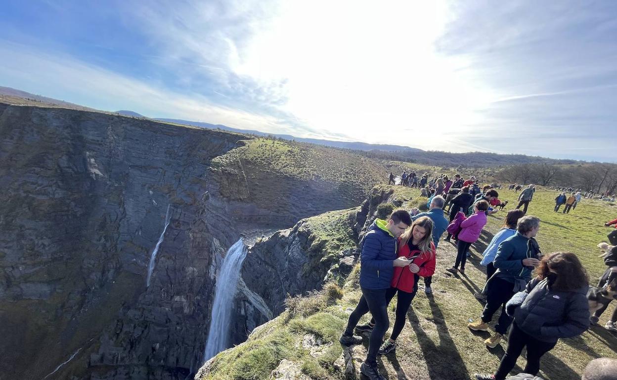 El salto del Nervión es el principal atractivo turístio de la zona de Ayala. 