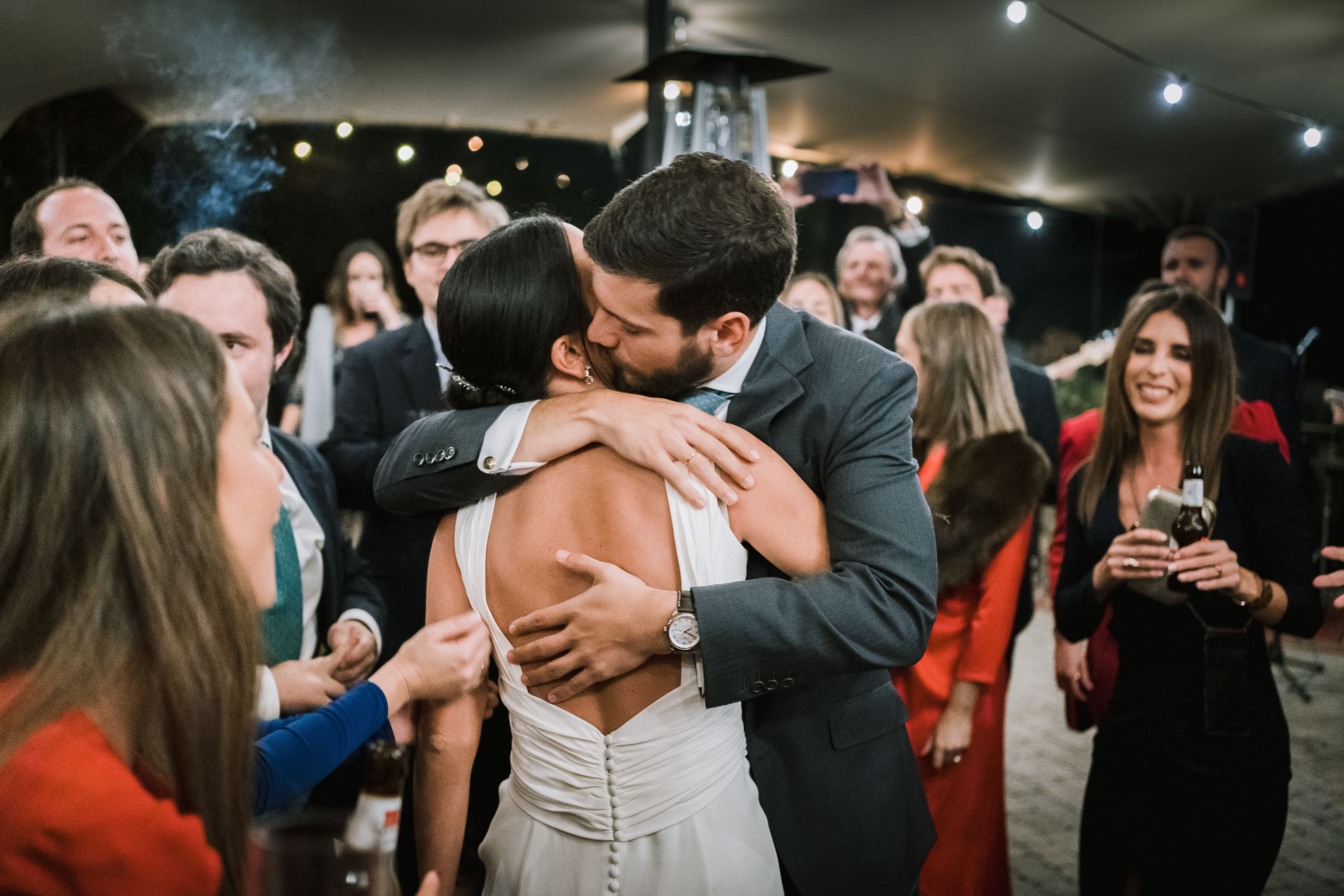 Fotos: Un vestido desmontable y un velo diferente: así fue la boda de Itziar en Amorebieta