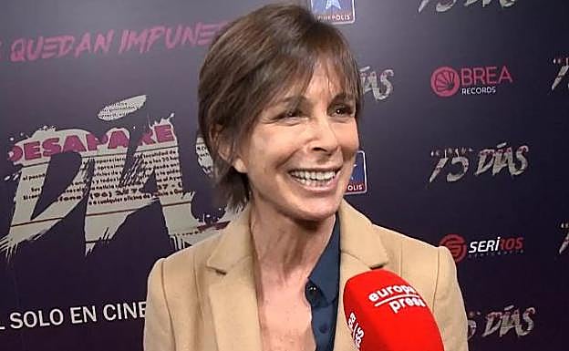 Lydia Bosch sorprende con un cambio de look tras la alopecia que sufre por el covid.