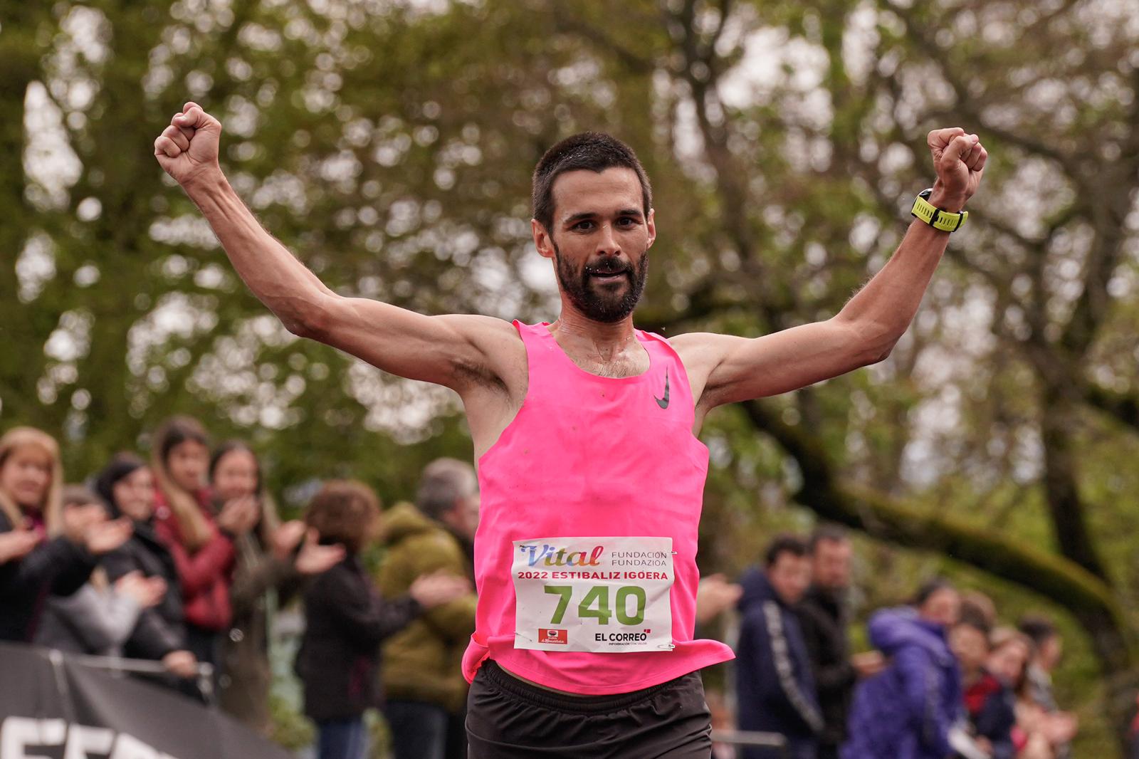Fotos: Julen Ozaeta y Arrate Mintegui, vencedores de la 35 edición de la Subida a Estíbaliz