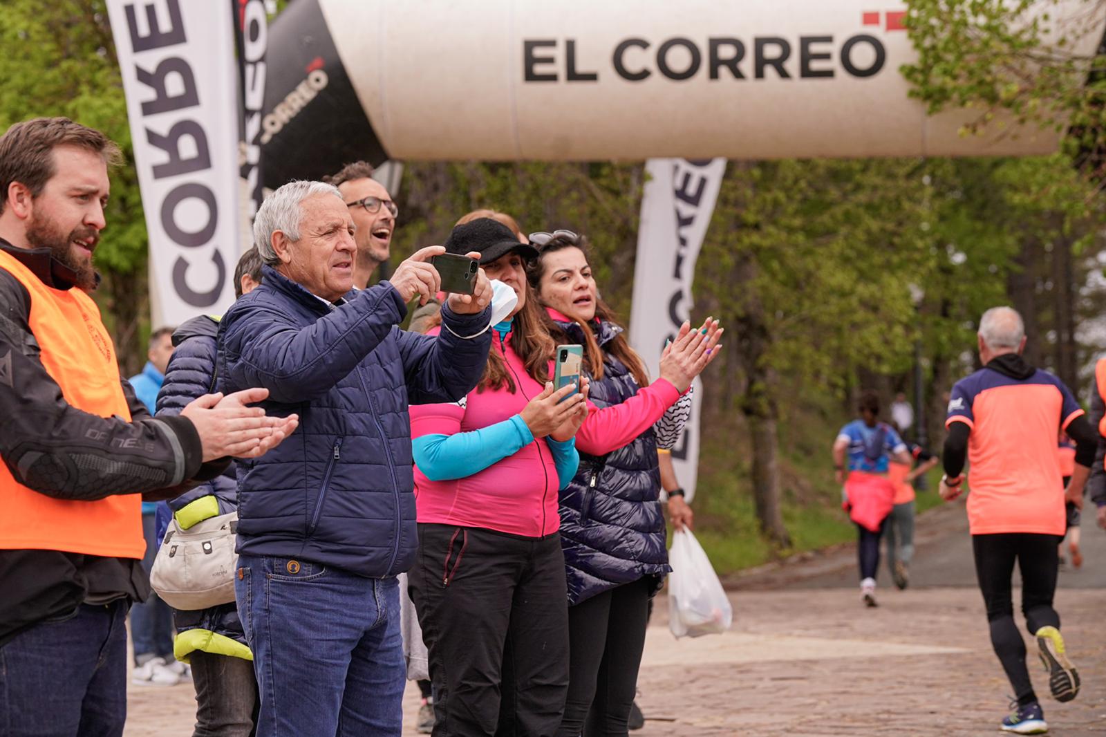 Fotos: Julen Ozaeta y Arrate Mintegui, vencedores de la 35 edición de la Subida a Estíbaliz