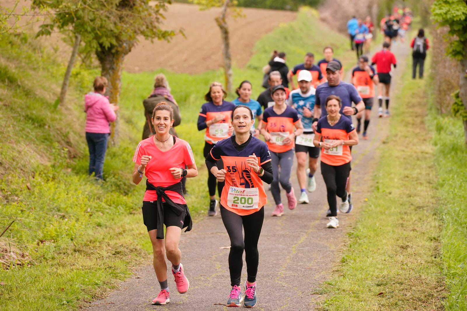 Fotos: Julen Ozaeta y Arrate Mintegui, vencedores de la 35 edición de la Subida a Estíbaliz