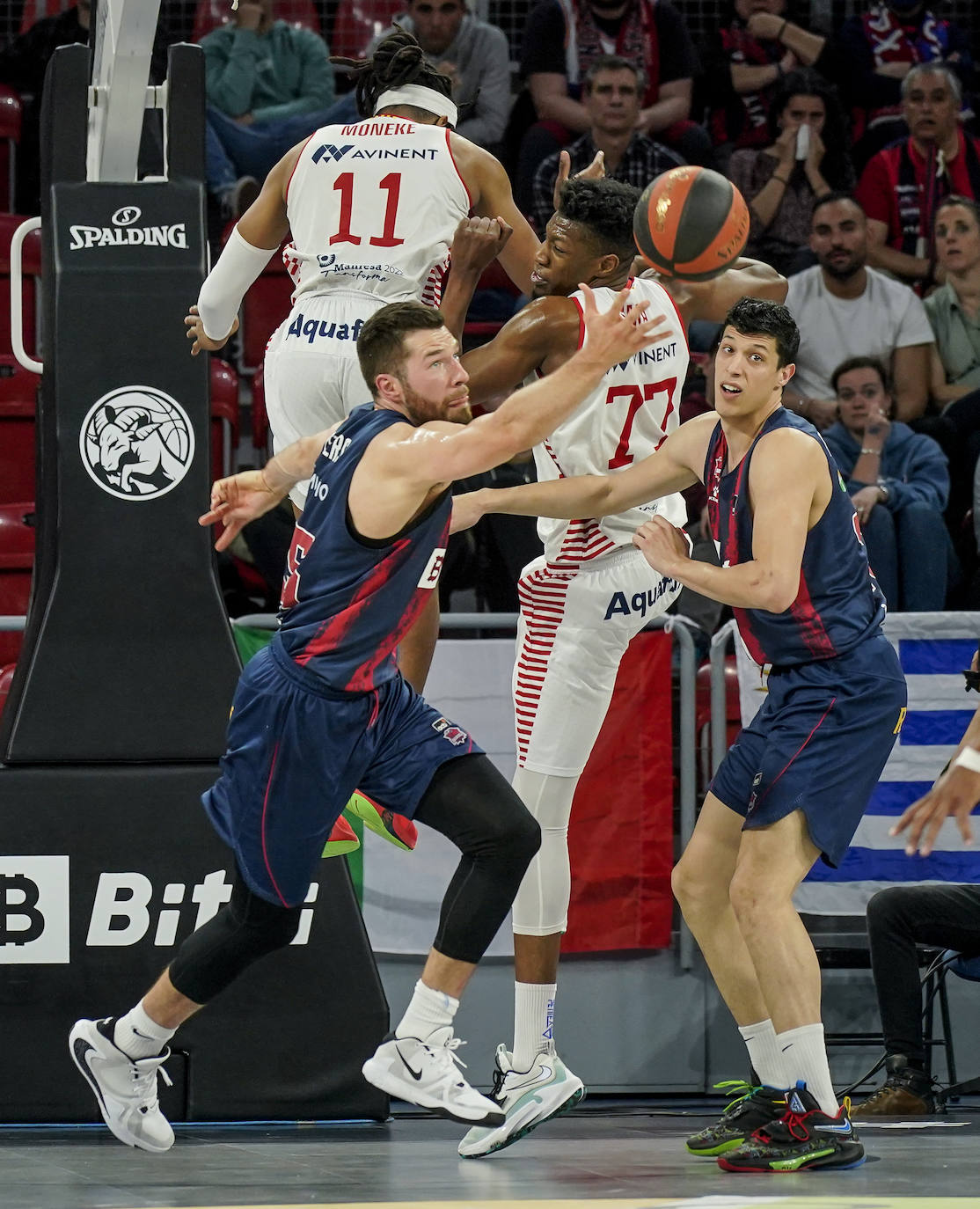 Fotos: Las mejores imágenes del Baskonia-Manresa