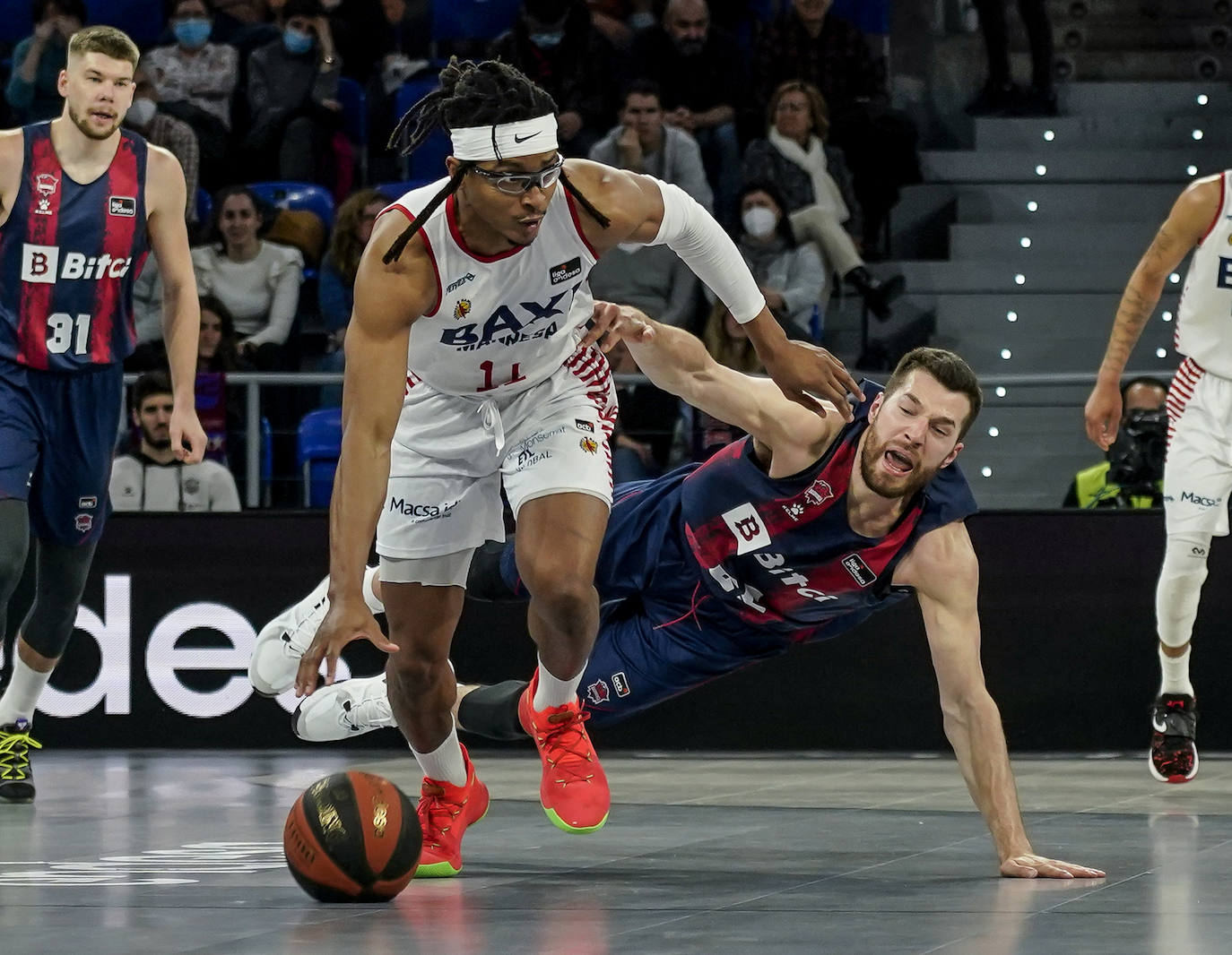 Fotos: Las mejores imágenes del Baskonia-Manresa