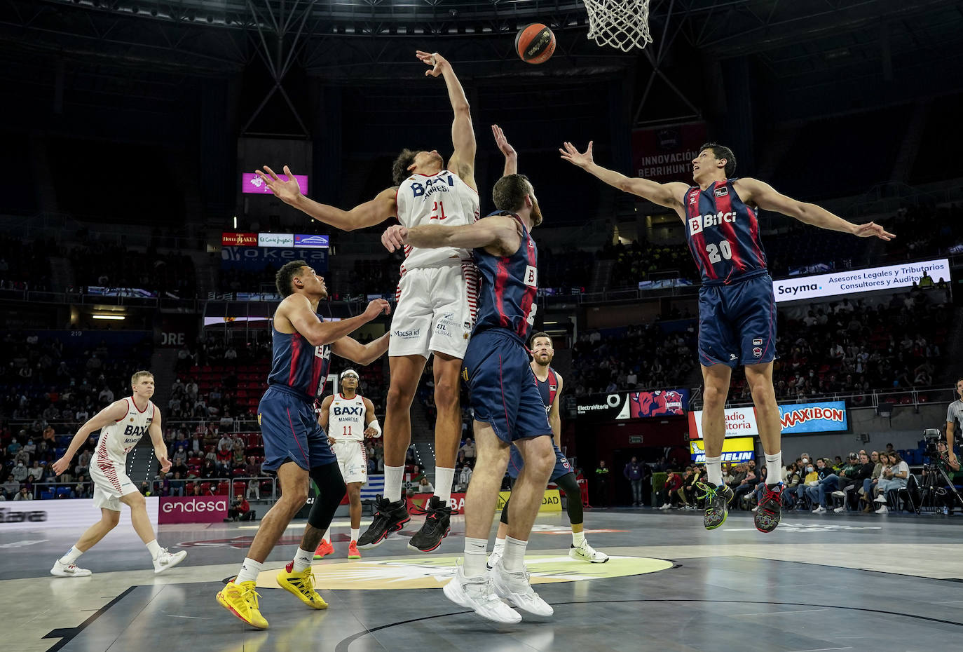 Fotos: Las mejores imágenes del Baskonia-Manresa