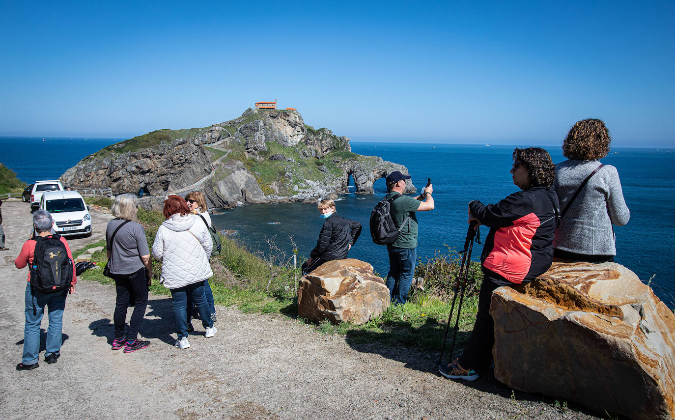 Fotos: Reabre la ermira de San Juan de Gaztelugatxe