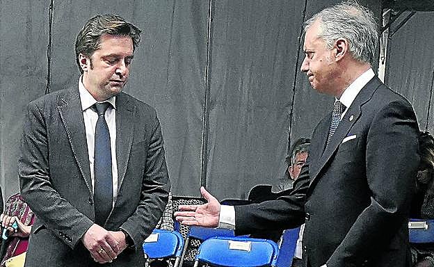 Imagen principal - El Gobierno «condena» por primera vez y «sin paliativos» el bombardeo de Gernika