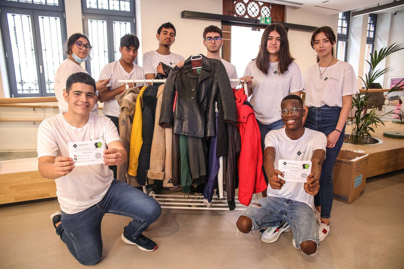 Fotos: Fashion Revolution conciencia en Bilbao sobre el lado oscuro de la moda