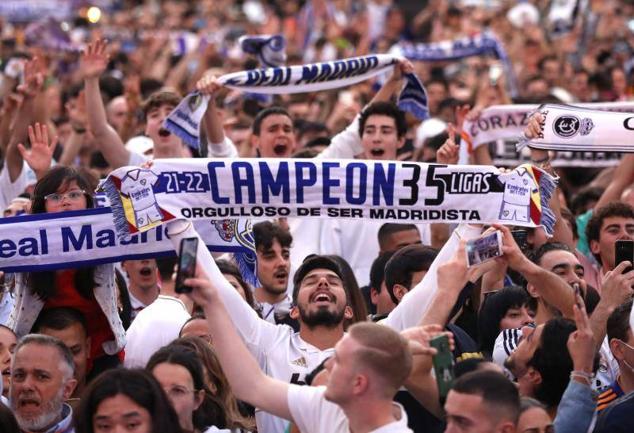 Fotos: Festejo liguero del Real Madrid en Cibeles