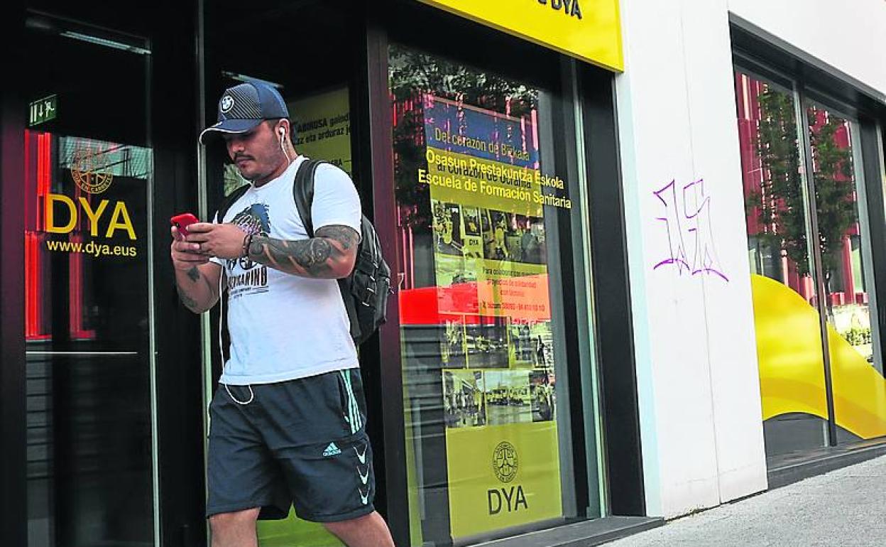 La nueva sede está ubicada en los bajos de las torres de Garellano. 