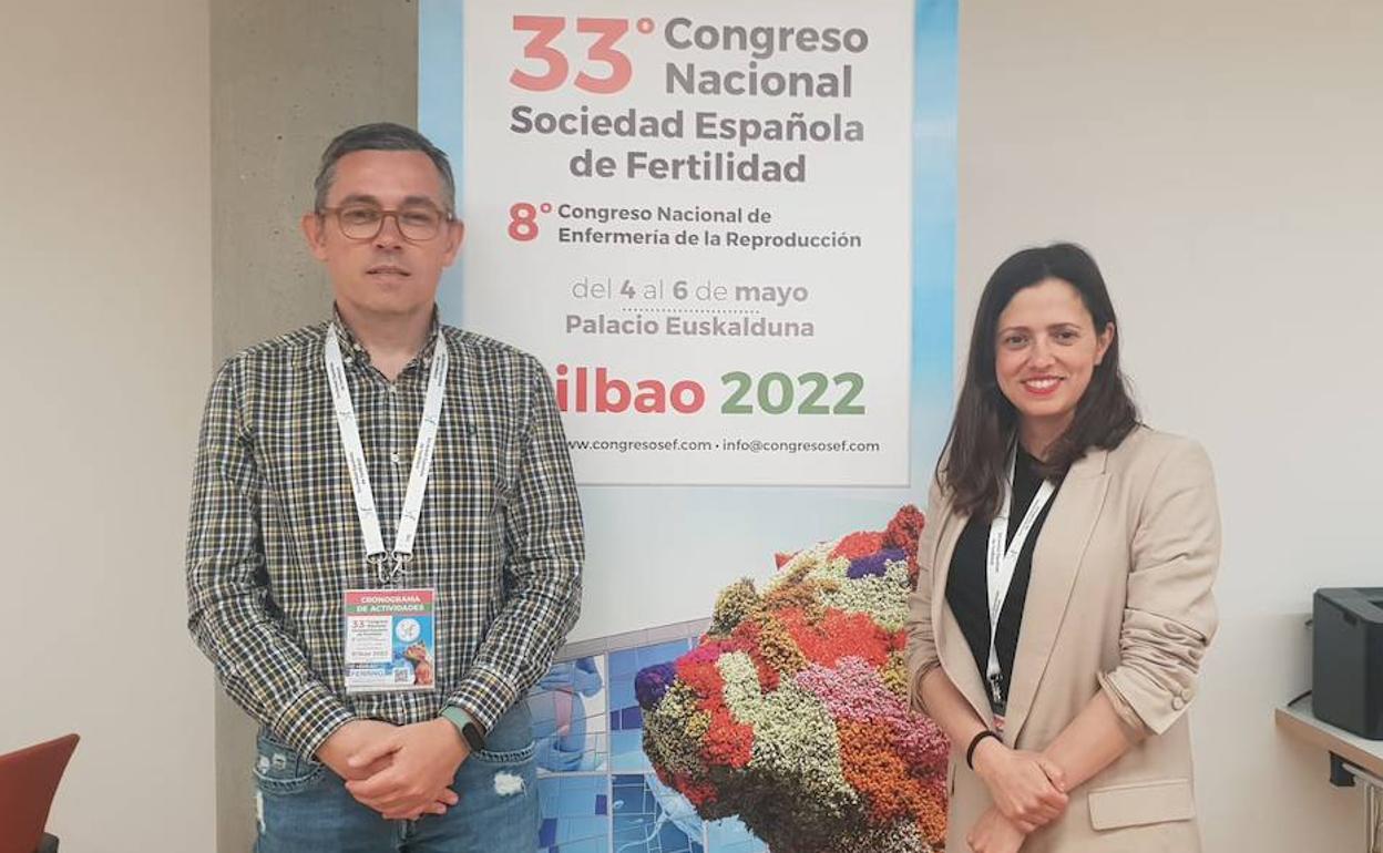 David González y Elisa Saló son los autores del estudio que se ha presentado esta mañana en Bilbao. 