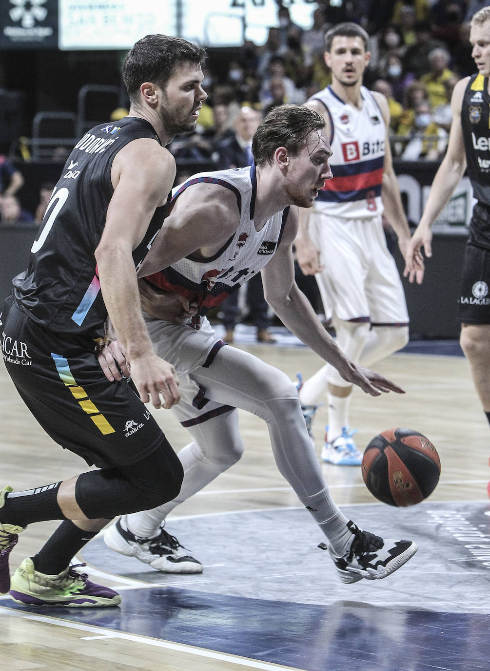 Fotos: Tenerife - Baskonia, en imágenes