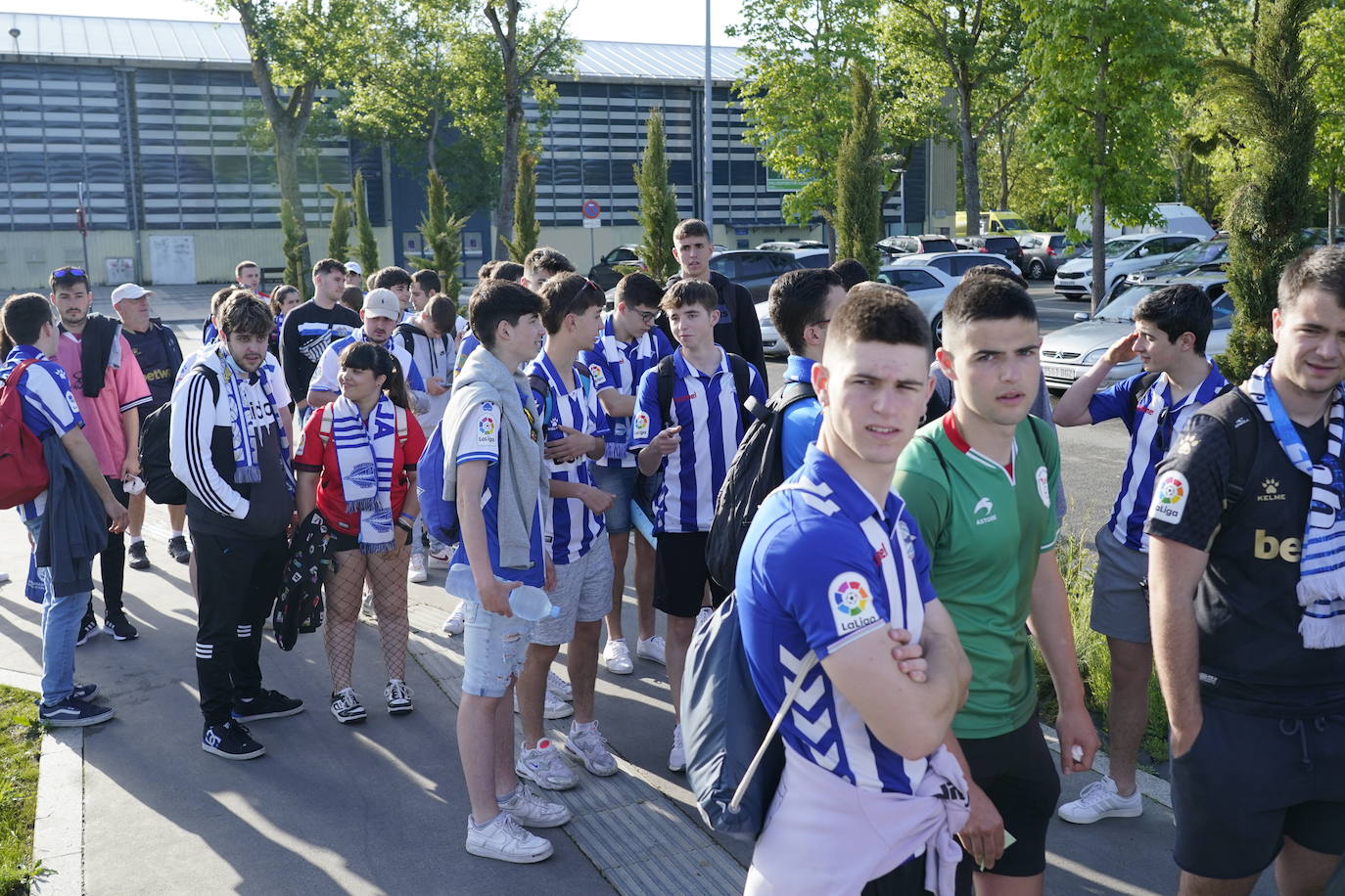Fotos: El alavesismo arropa a su equipo