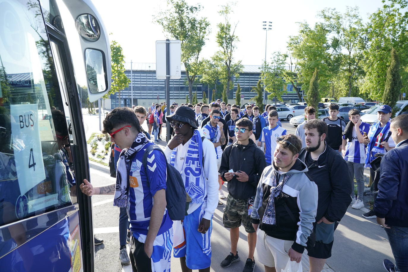 Fotos: El alavesismo arropa a su equipo