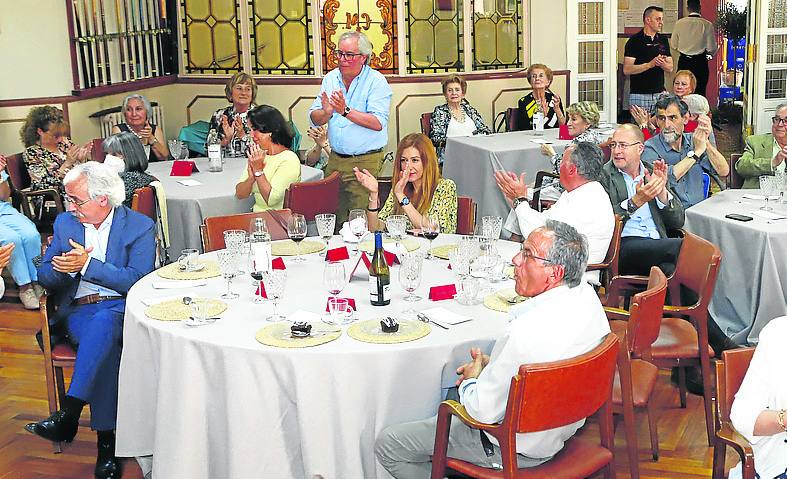 La alcaldesa, Aitana Hernando, estuvo entre los asistentes al acto. 