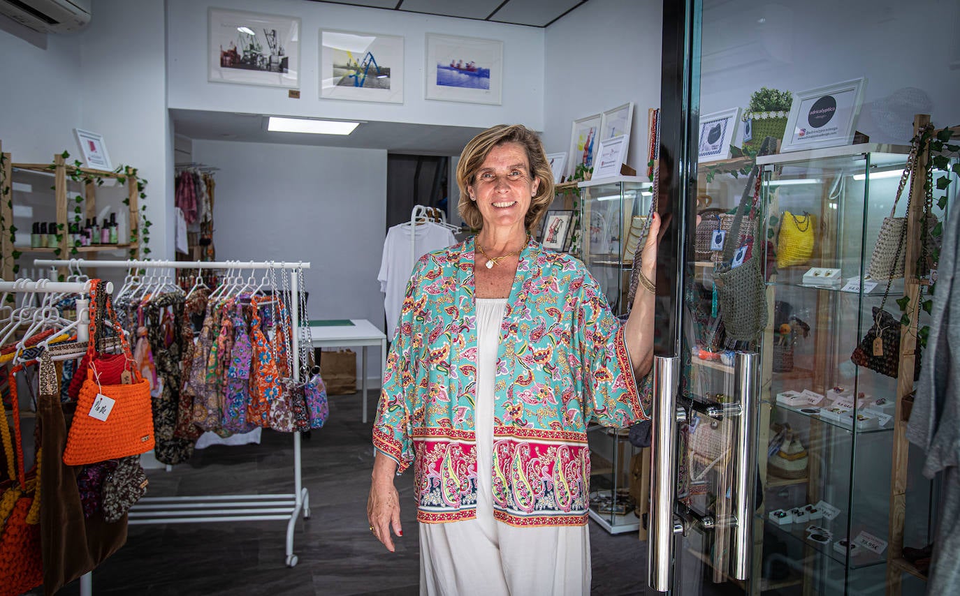 Fotos: Una tienda con diez firmas de mujeres artesanas abre sus puertas frente al Museo de Bellas Artes