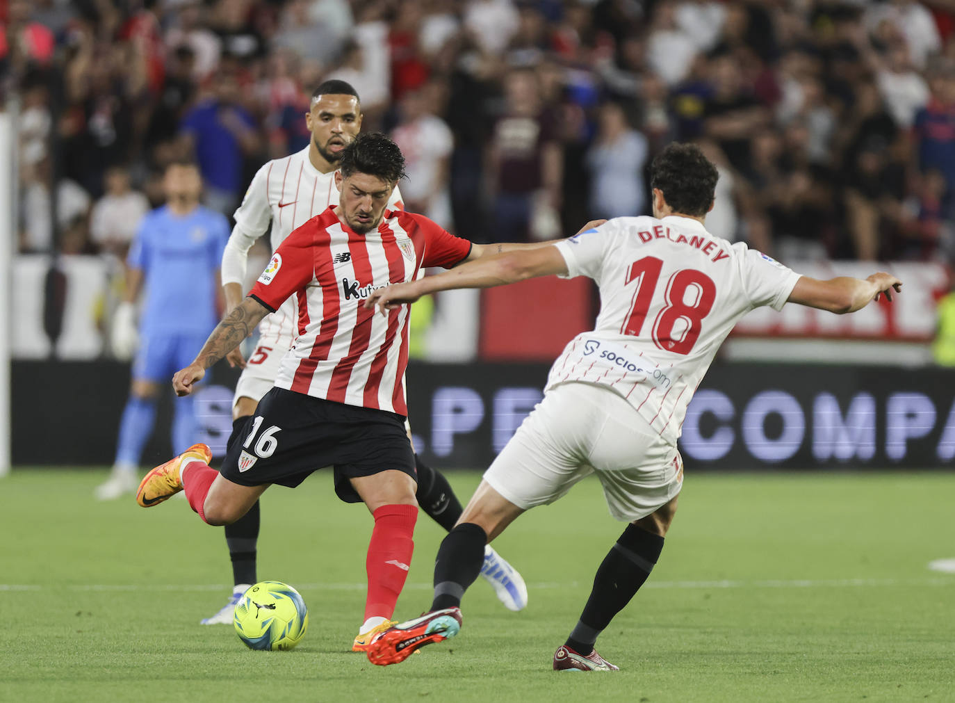 Fotos: Las mejores imágenes entre el Sevilla y el Athletic