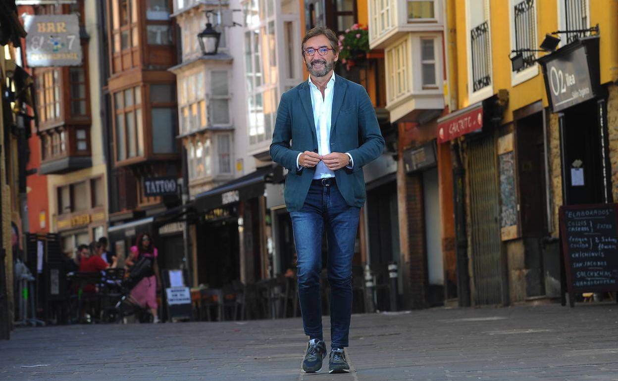 Iñaki Oyarzábal, Presidente del PP de Álava y miembro del comité ejecutivo nacional.