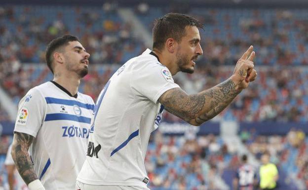 Joselu se despide del Alavés: «Gracias por estos tres años»