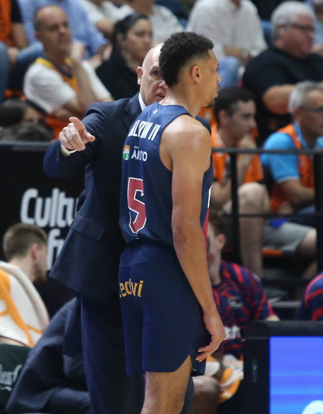 Fotos: Las mejores imágenes del Valencia - Baskonia