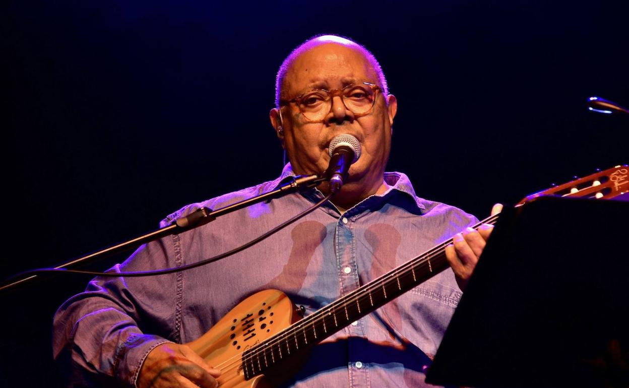 Pablo Milanés, leyenda de la música cubana, actuará en Vitoria.