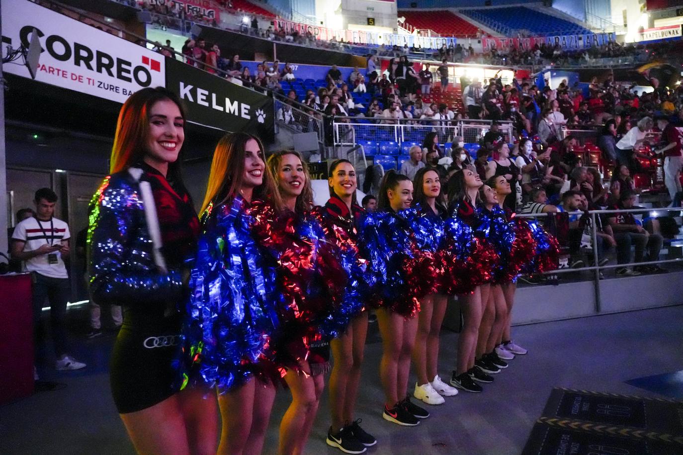 Fotos: Gran ambiente en el Buesa Arena