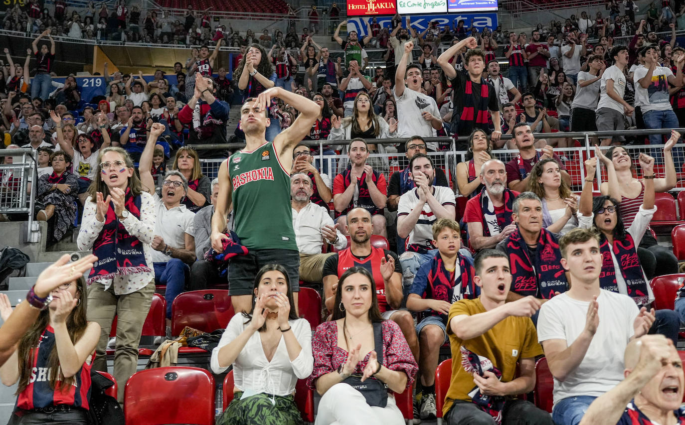 Fotos: Gran ambiente en el Buesa Arena