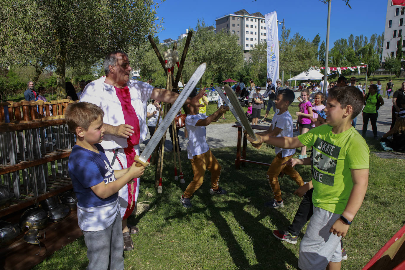 Fotos: Los romanos reconquistan el poblado de Mariturri