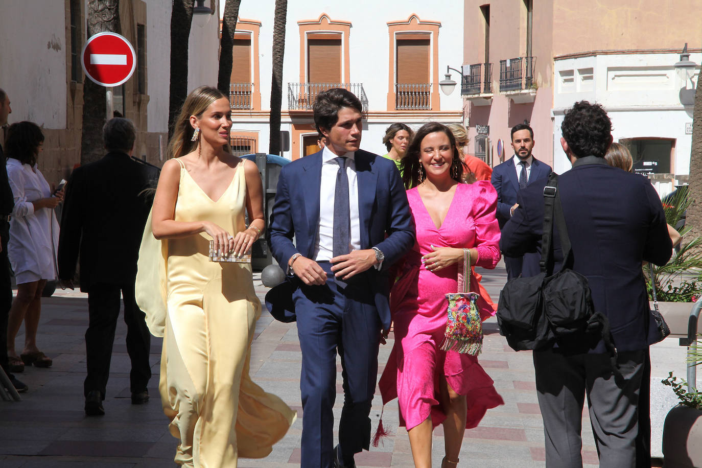 Fotos: Los looks más elegantes de las invitadas a la boda de Marta Lozano