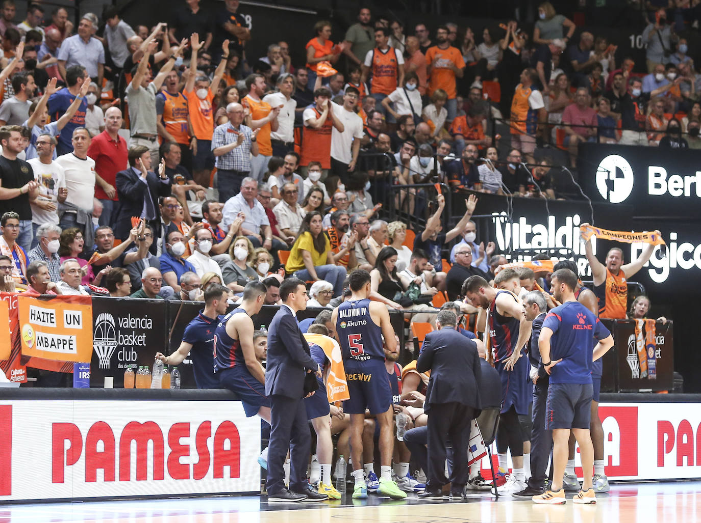 Fotos: Las mejores imágenes del Valencia - Baskonia